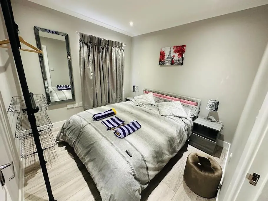 Stylish And Luxury Flat In Lnd Lejlighed Ickenham