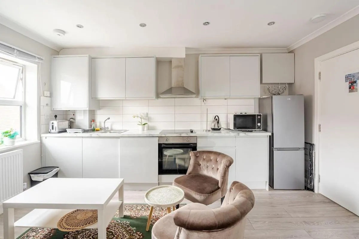 Stylish And Luxury Flat In Lnd Lejlighed Ickenham