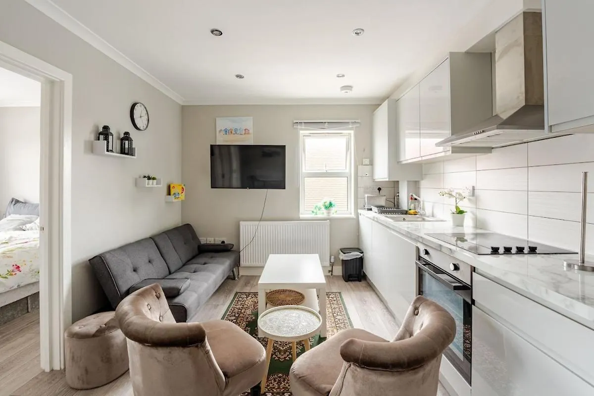 Stylish And Luxury Flat In Lnd Lejlighed Ickenham Storbritannien