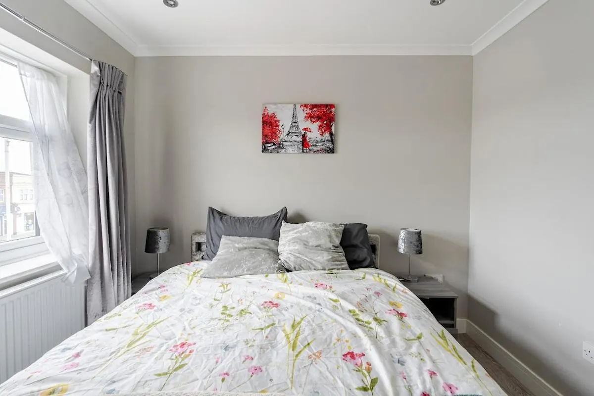Stylish And Luxury Flat In Lnd Lejlighed Ickenham