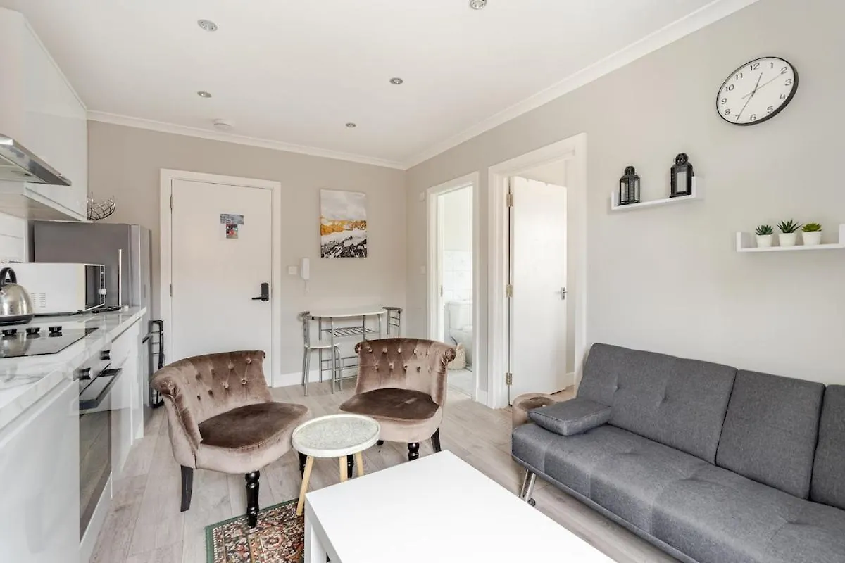 Stylish And Luxury Flat In Lnd Lejlighed Ickenham